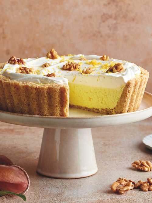 Lemon walnut pie